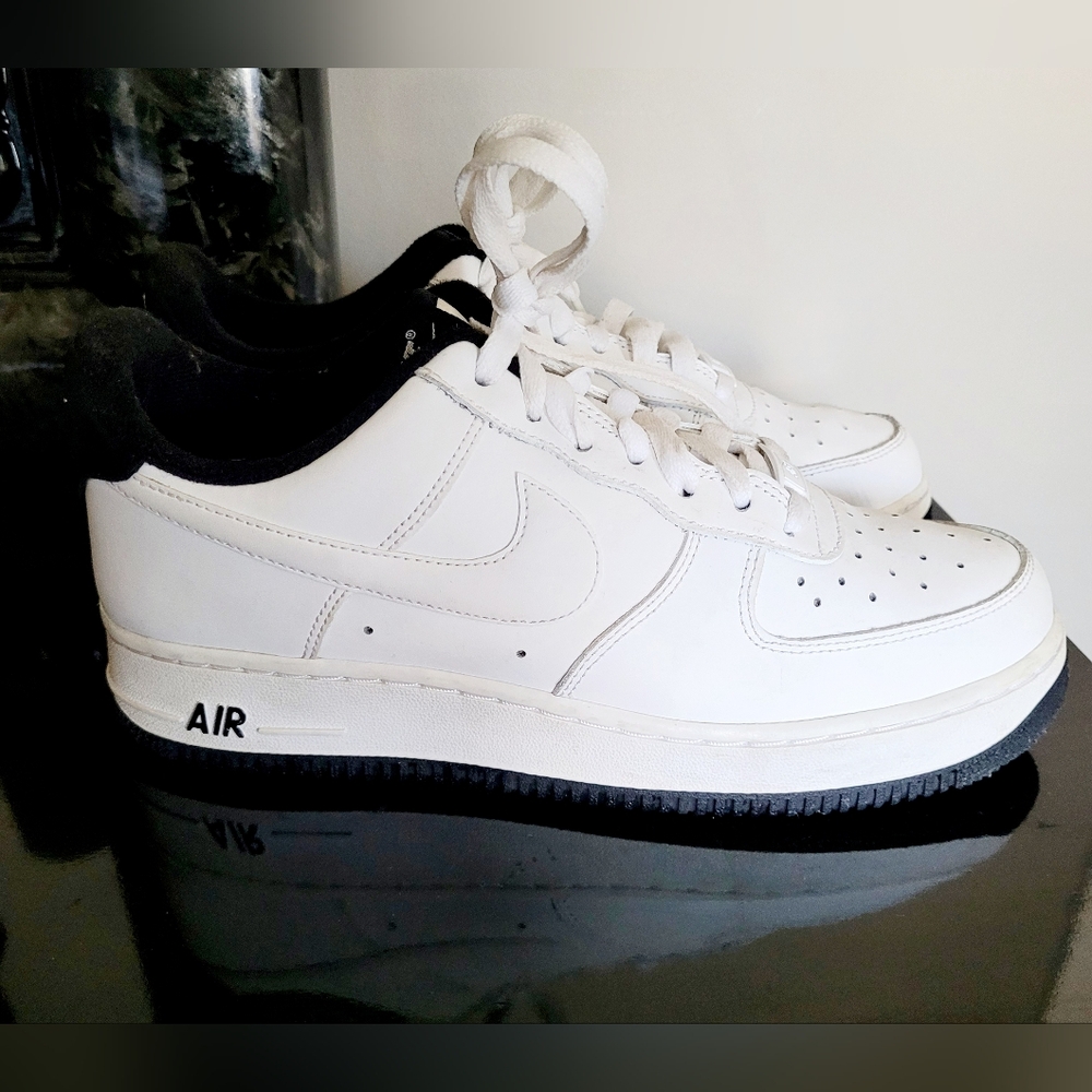 Nike Air Forse 1 Unisex Mens 7/Womens 8.5 White/Black Leather Sneakers - Picture 13 of 16